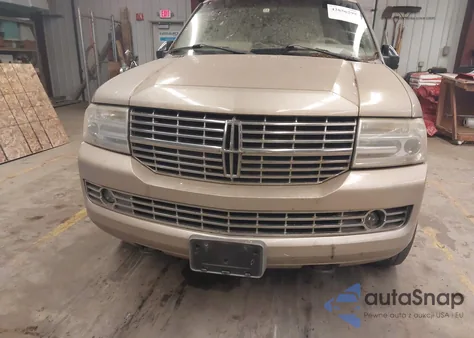 2008 Lincoln Navigator z USA, uszkodzony, nr VIN 5LMFU28558LJ09695